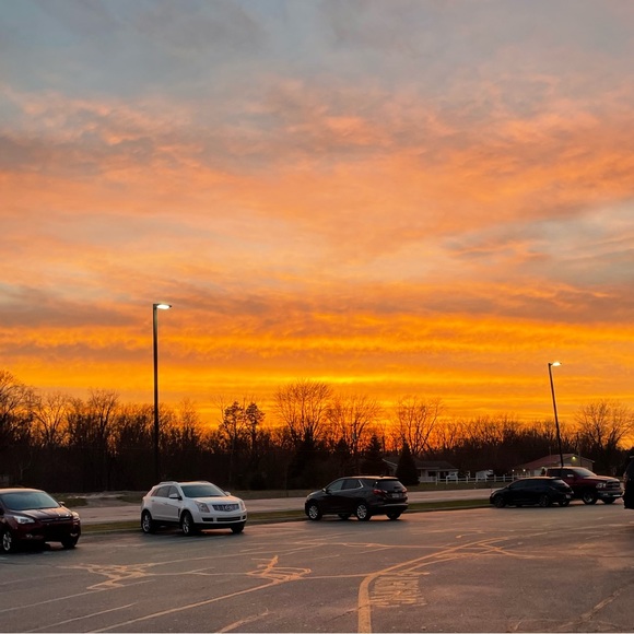 LIVE LISTING!!! - Picture 6 of 7